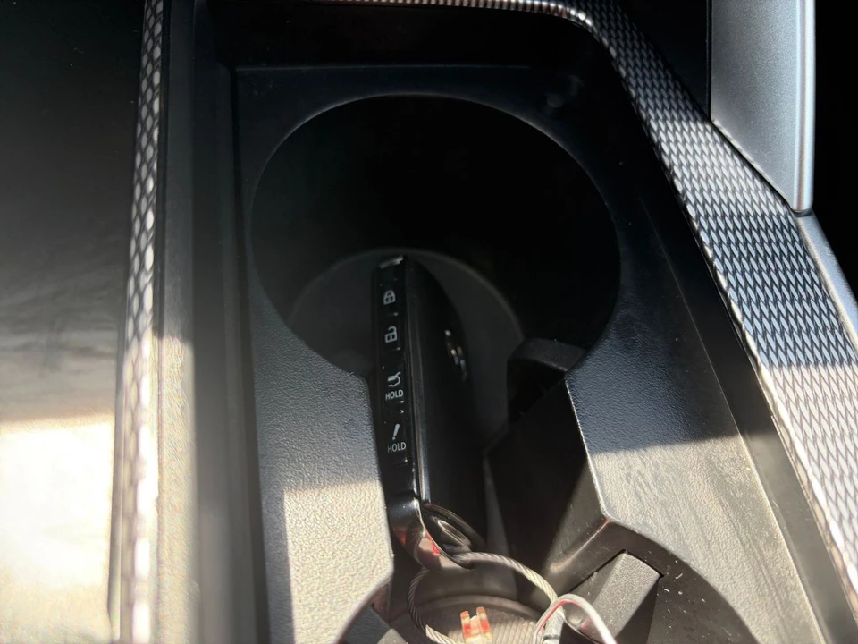 2025 Mazda CX-90 - Image 20 of 31