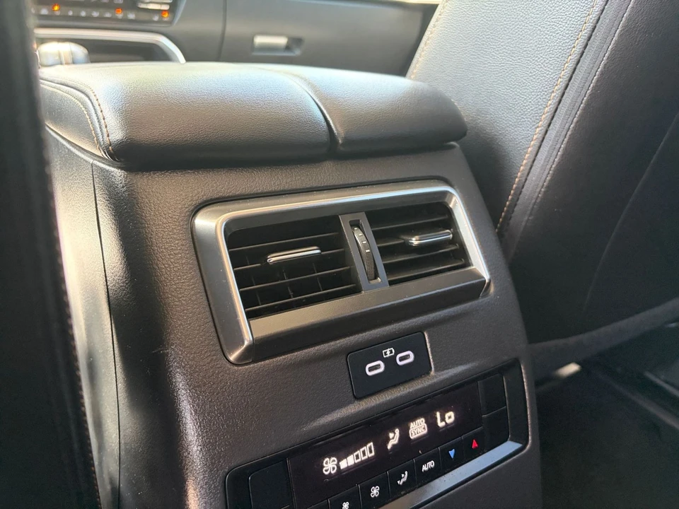 2025 Mazda CX-90 - Image 23 of 31