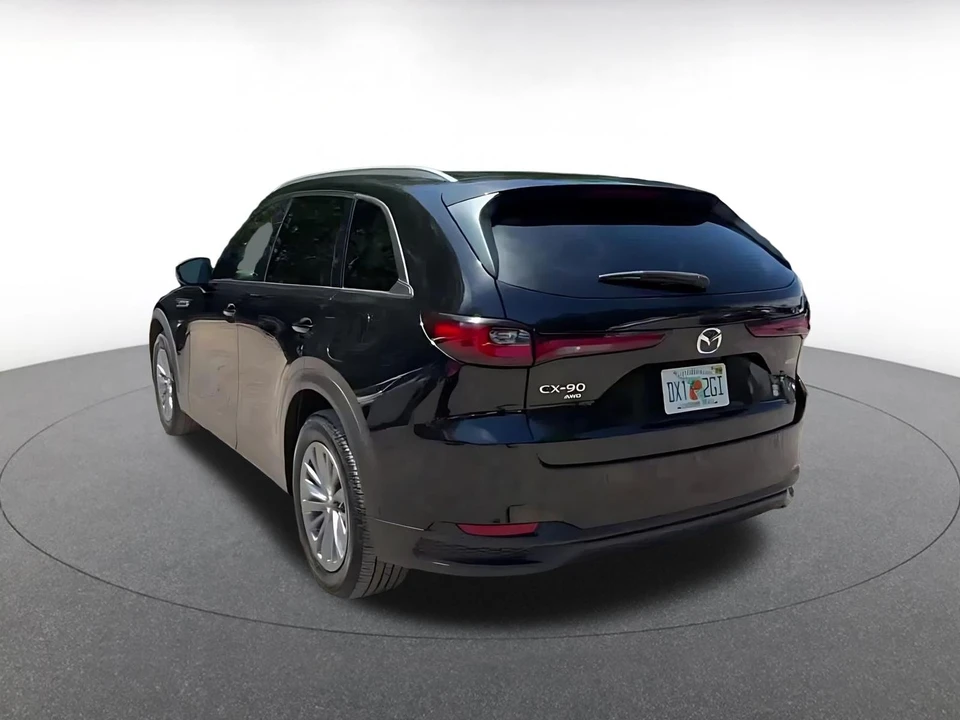 2025 Mazda CX-90 - Image 11 of 31