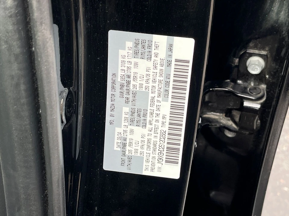 2025 Mazda CX-90 - Image 22 of 31