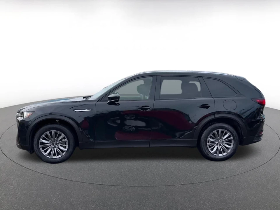 2025 Mazda CX-90 - Image 6 of 31