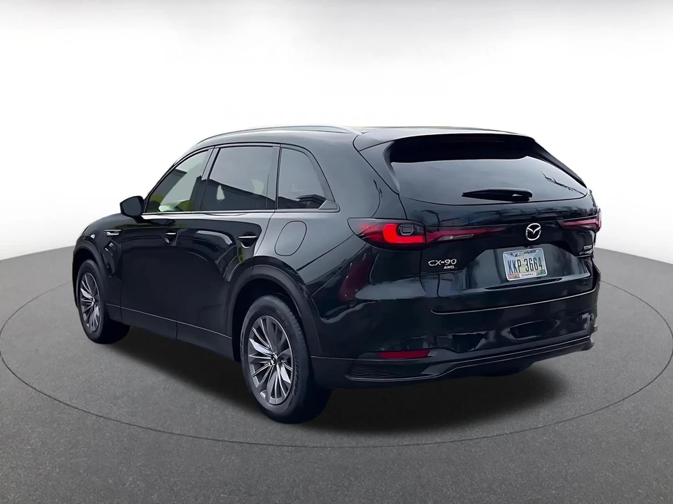 2025 Mazda CX-90 - Image 8 of 31