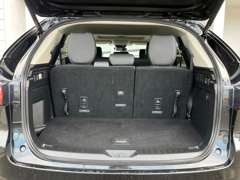 2025 Mazda CX-90 - Image 24 of 31