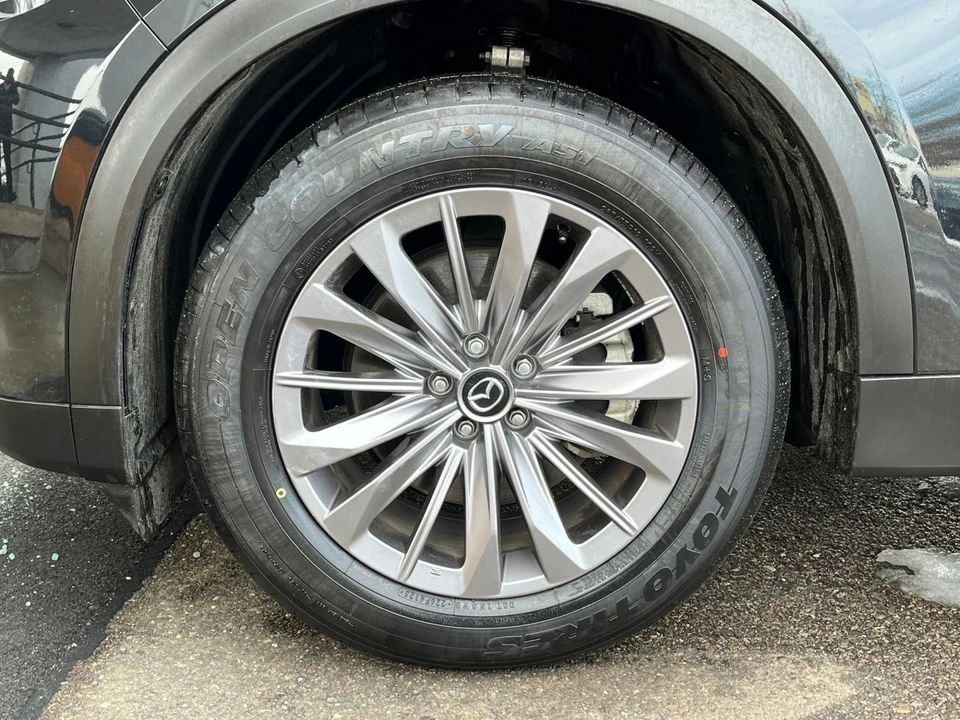 2025 Mazda CX-90 - Image 23 of 31