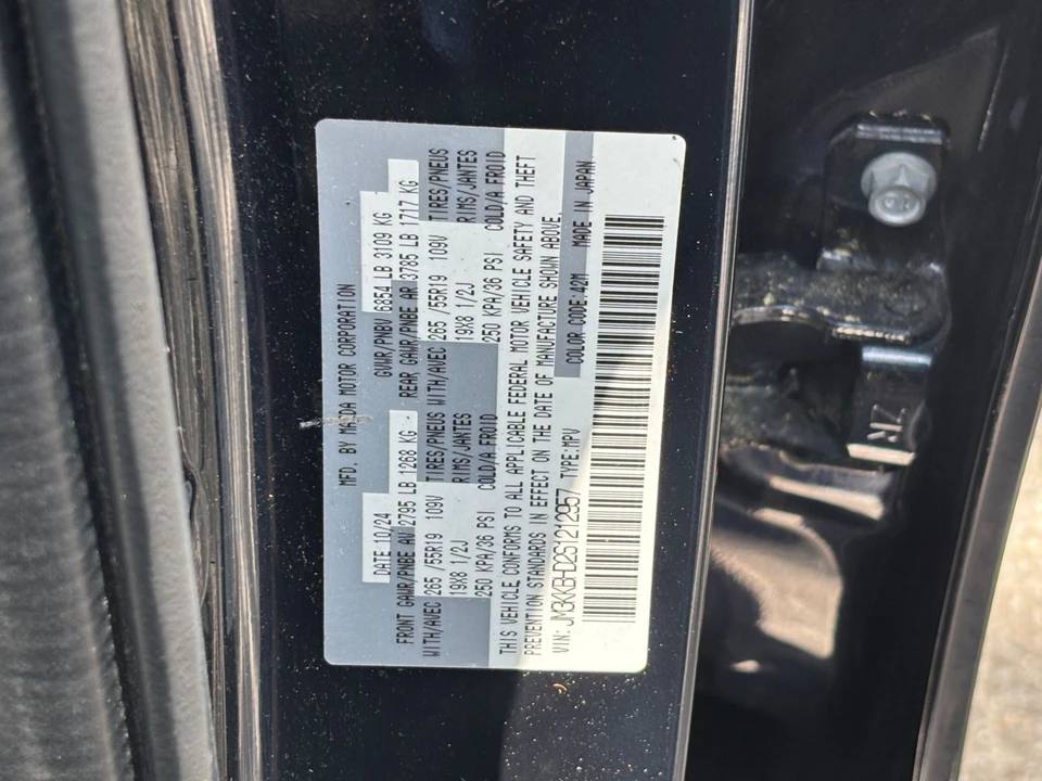 2025 Mazda CX-90 - Image 23 of 25