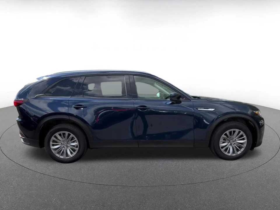 2025 Mazda CX-90 - Image 18 of 31