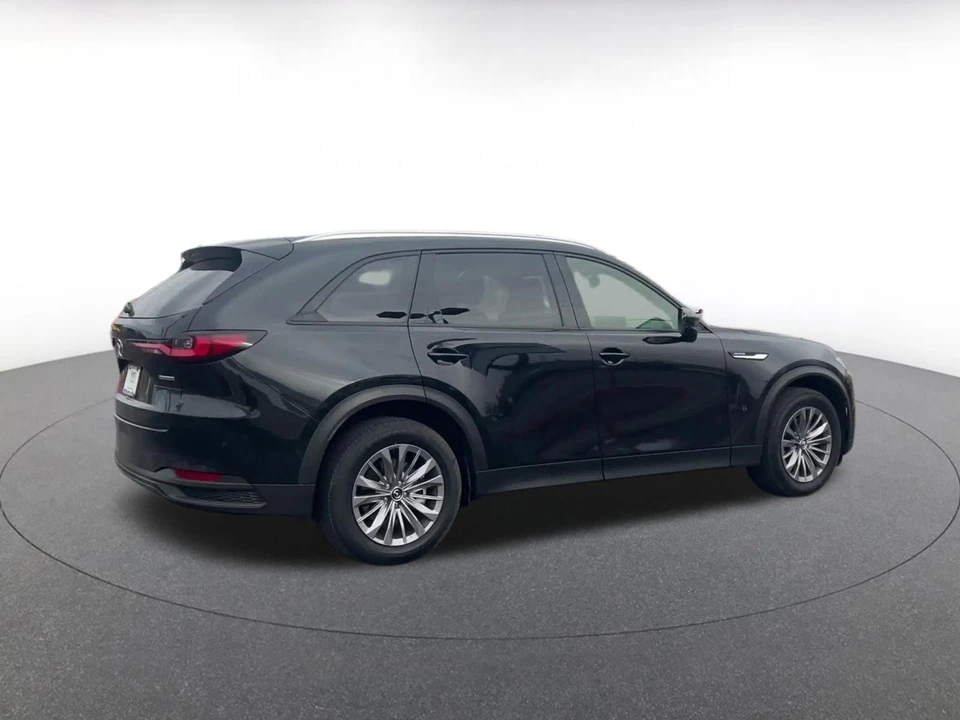 2025 Mazda CX-90 - Image 14 of 31