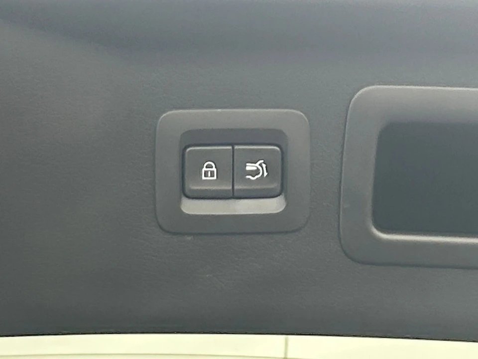2025 Mazda CX-90 - Image 22 of 31