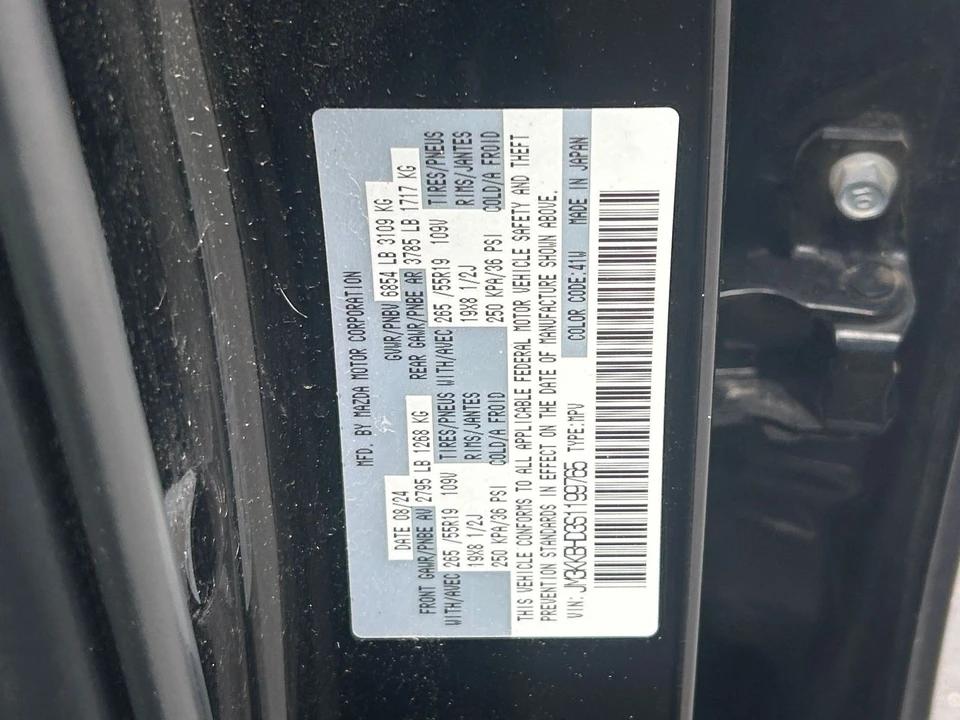 2025 Mazda CX-90 - Image 28 of 31