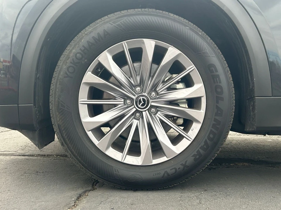 2025 Mazda CX-90 - Image 29 of 31