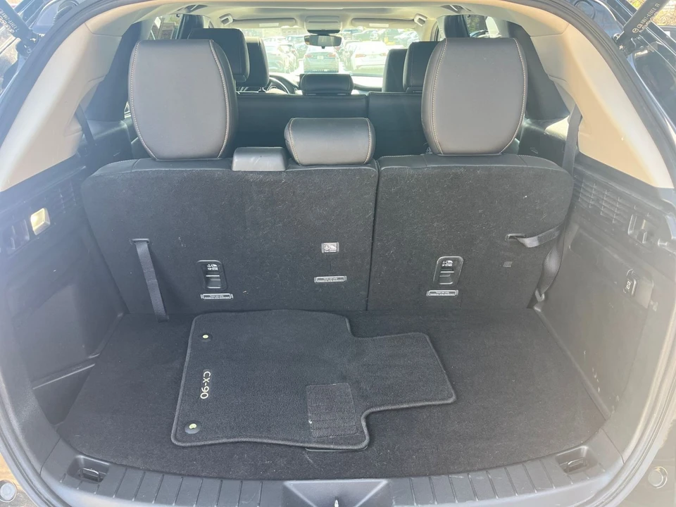 2025 Mazda CX-90 - Image 25 of 31