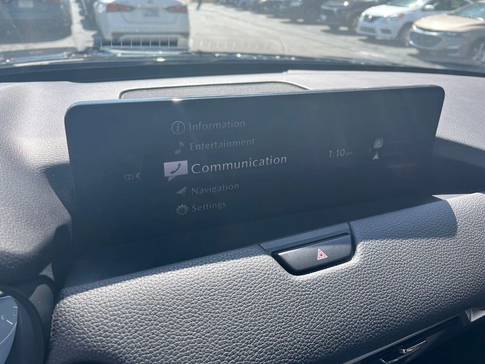2025 Mazda CX-90 - Image 14 of 31