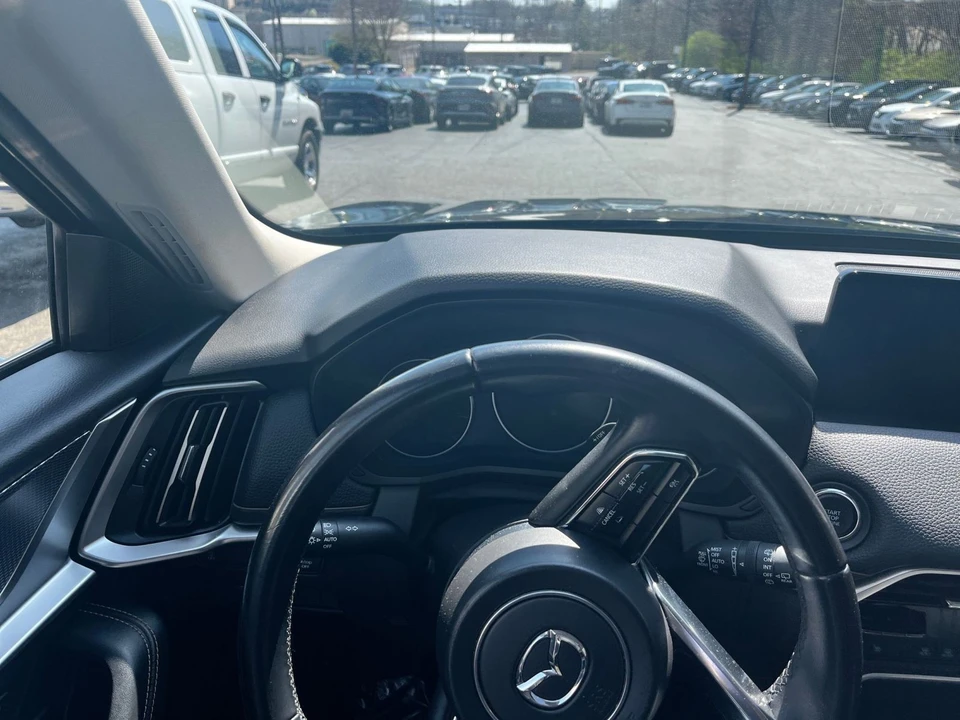2025 Mazda CX-90 - Image 28 of 31