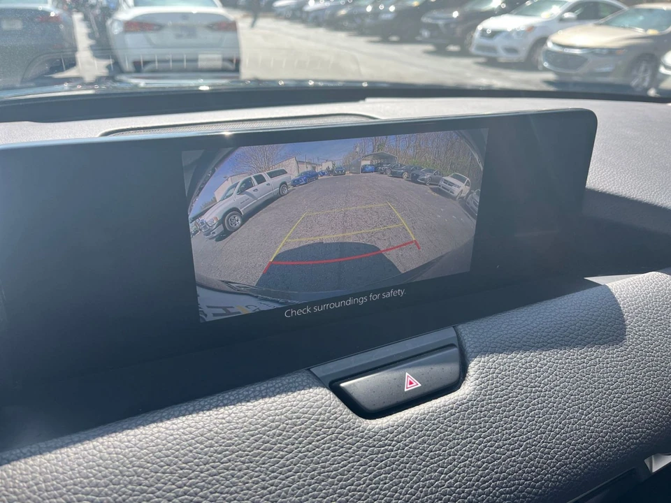 2025 Mazda CX-90 - Image 18 of 31