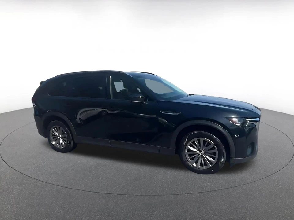 2025 Mazda CX-90 - Image 2 of 31