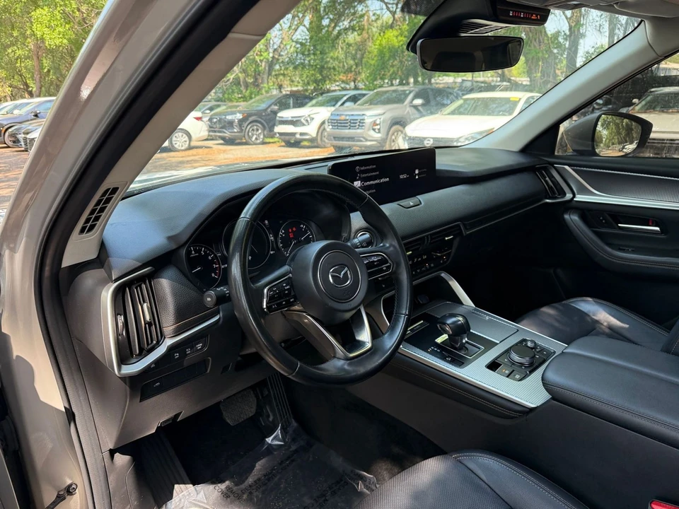2025 Mazda CX-90 - Image 27 of 31