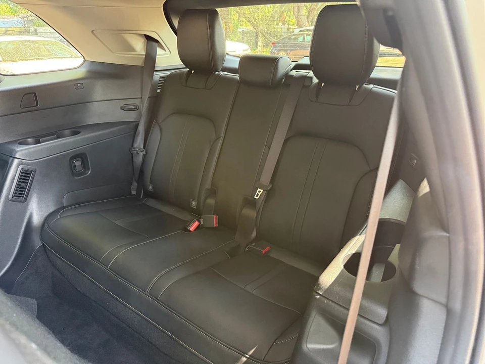 2025 Mazda CX-90 - Image 23 of 31