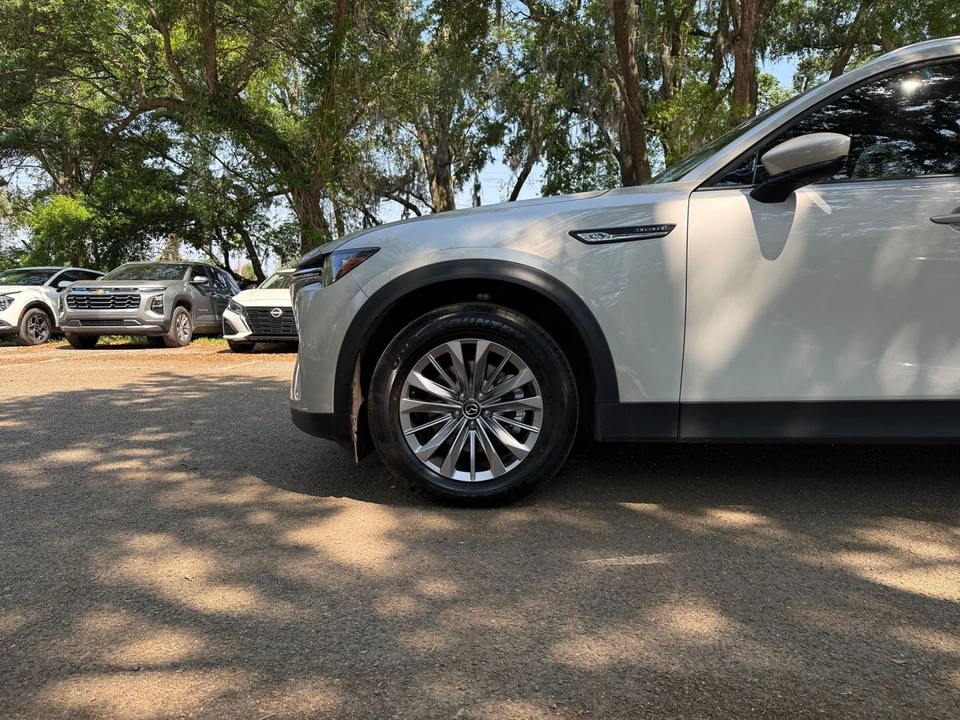 2025 Mazda CX-90 - Image 23 of 31