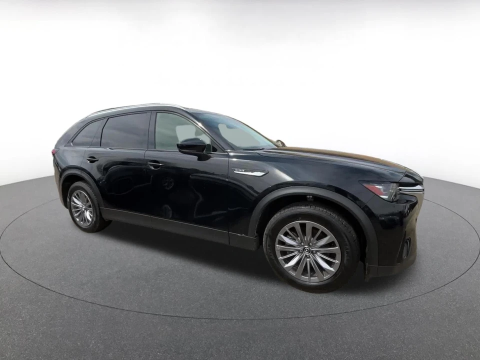2025 Mazda CX-90 - Image 2 of 31
