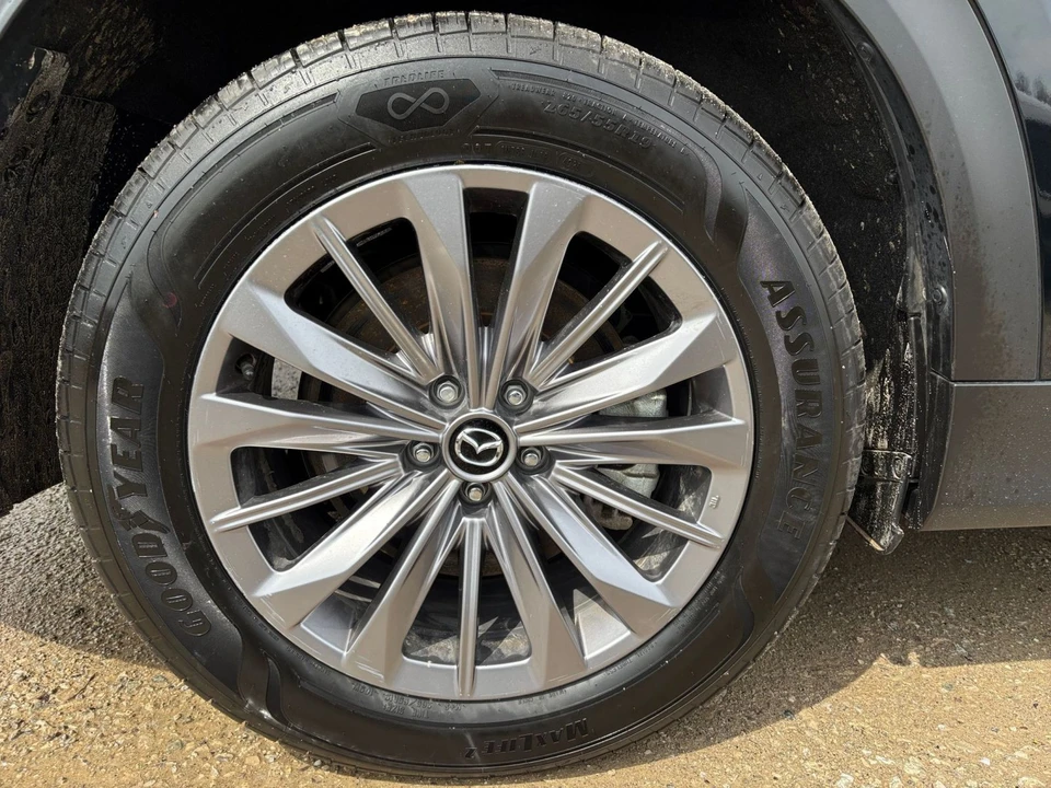 2025 Mazda CX-90 - Image 29 of 31