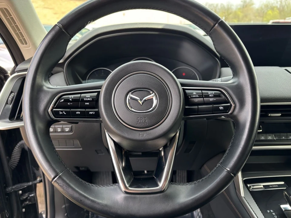 2025 Mazda CX-90 - Image 25 of 31