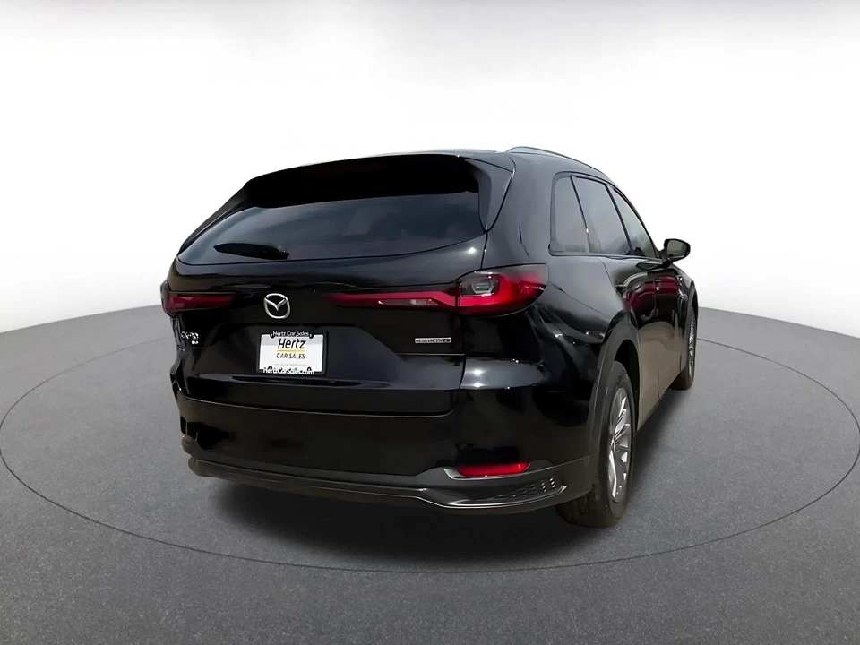 2025 Mazda CX-90 - Image 12 of 31