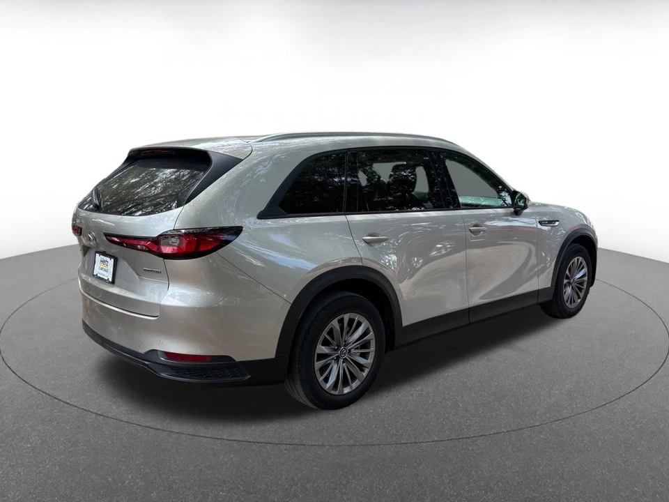 2025 Mazda CX-90 - Image 7 of 10