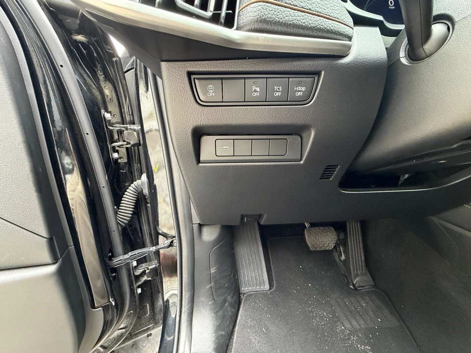 2025 Mazda CX-90 - Image 22 of 31