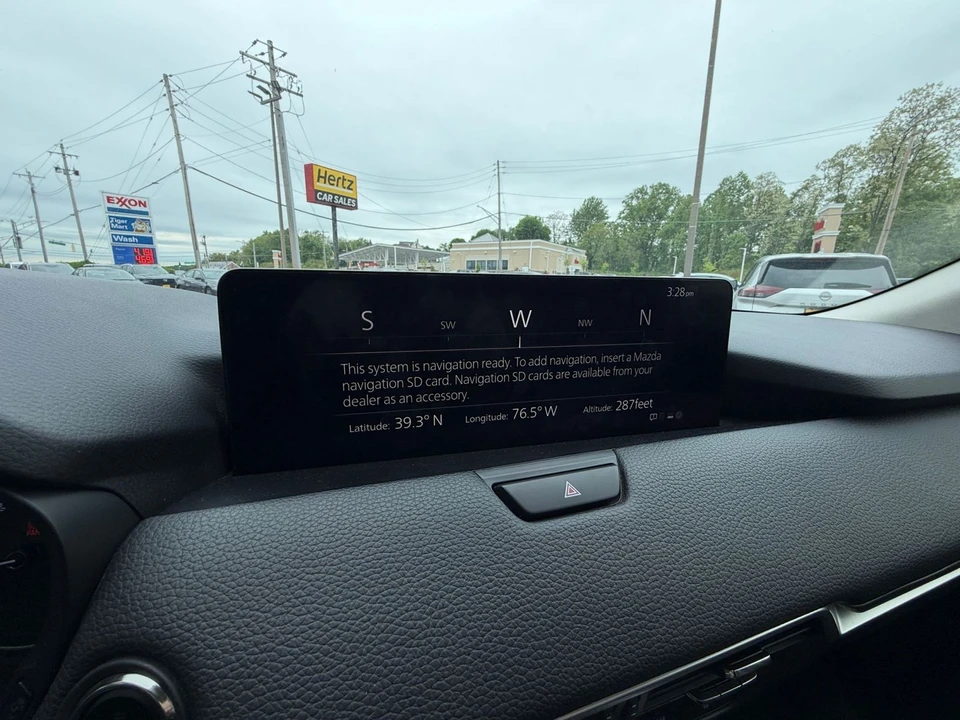 2025 Mazda CX-90 - Image 18 of 31