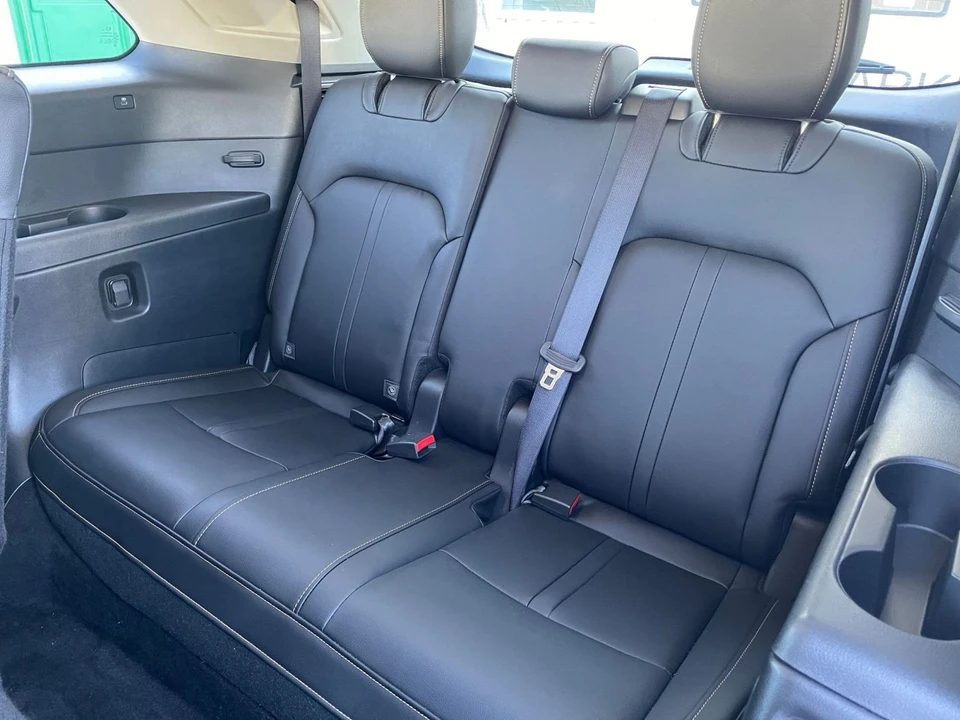2025 Mazda CX-90 - Image 14 of 31