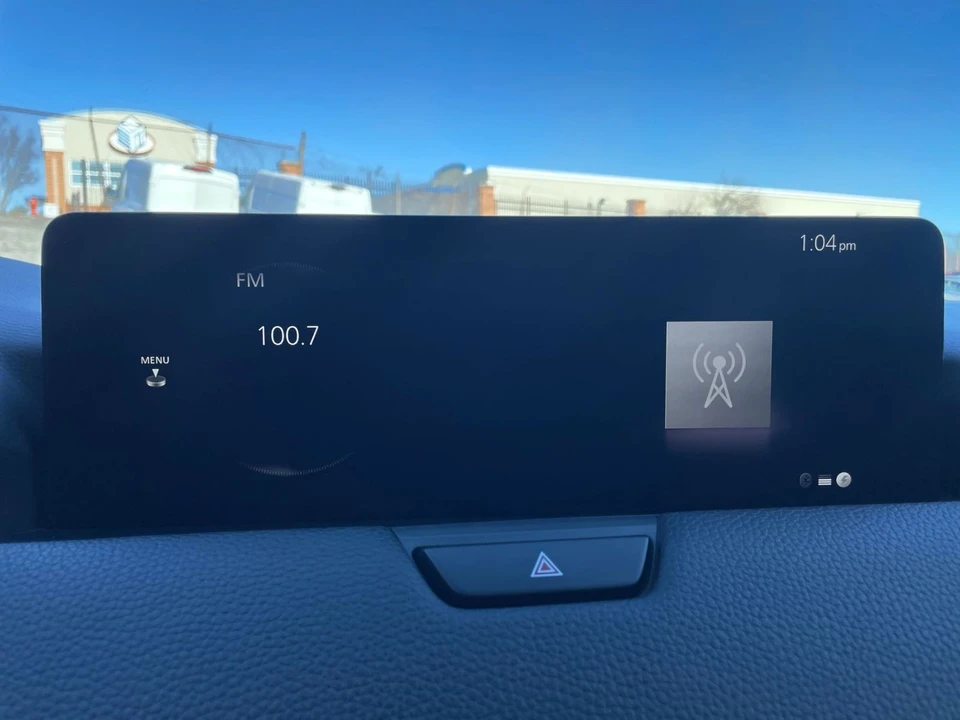 2025 Mazda CX-90 - Image 17 of 31