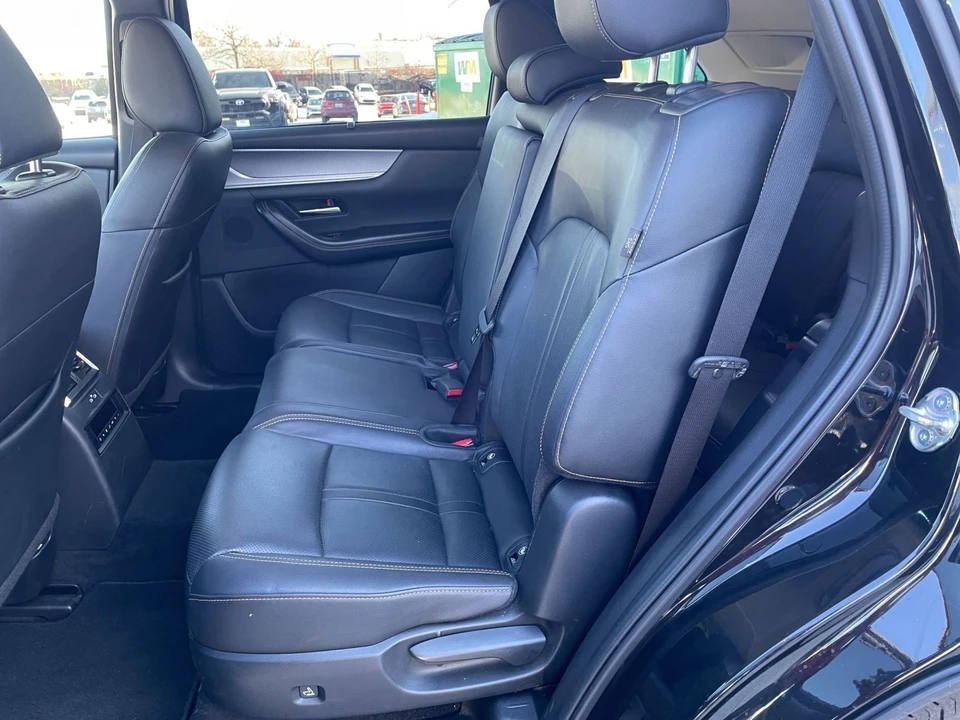 2025 Mazda CX-90 - Image 22 of 31