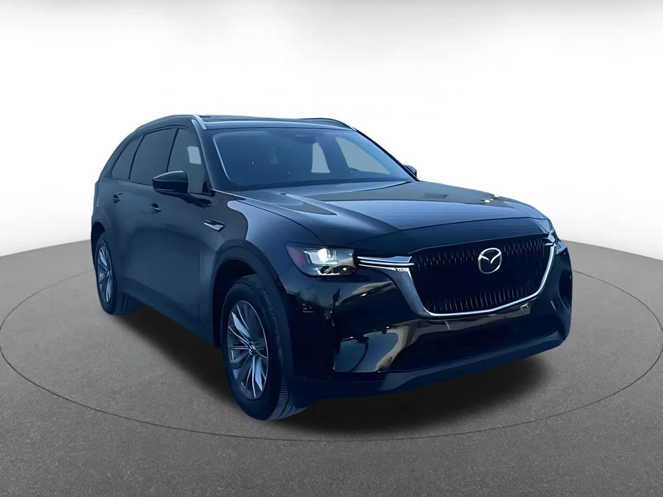 2025 Mazda CX-90 - Image 2 of 31