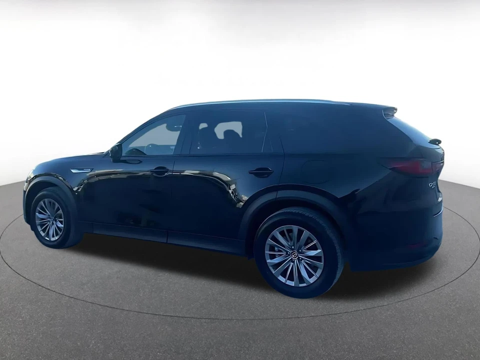 2025 Mazda CX-90 - Image 7 of 31
