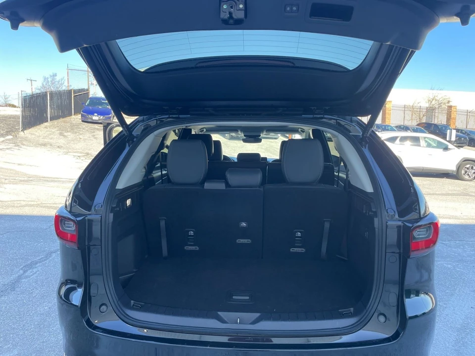 2025 Mazda CX-90 - Image 30 of 31
