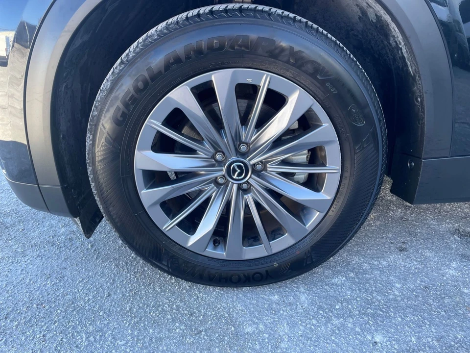 2025 Mazda CX-90 - Image 26 of 31
