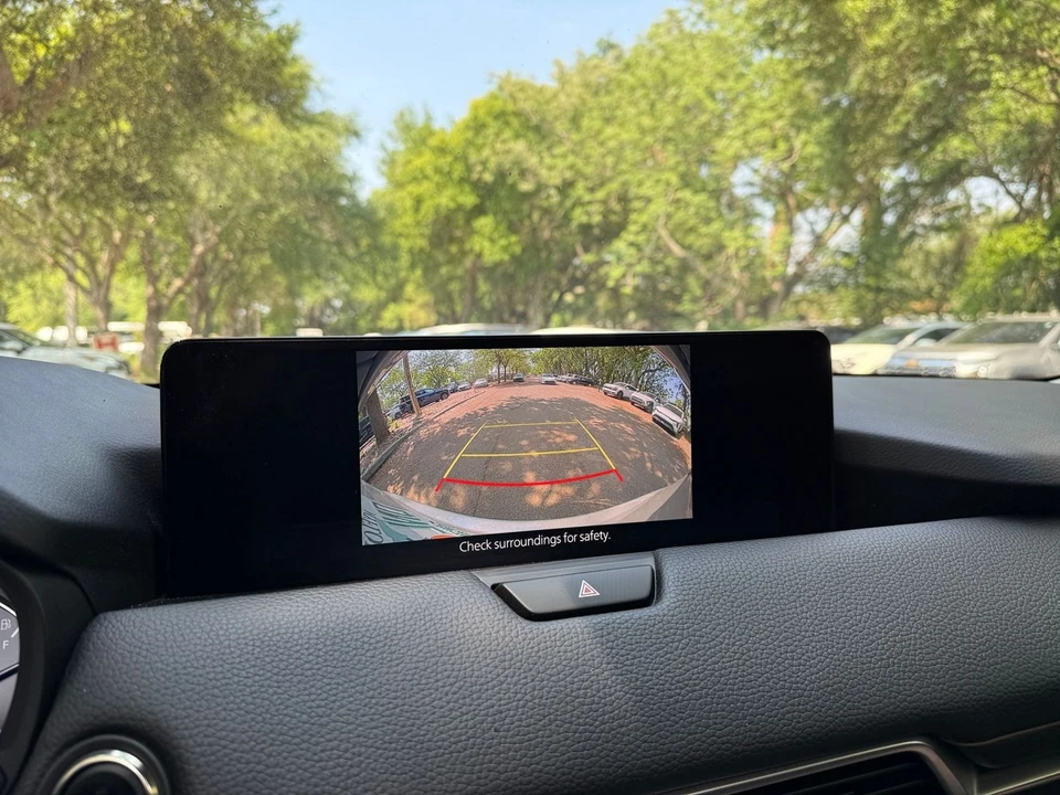 2025 Mazda CX-90 - Image 14 of 31