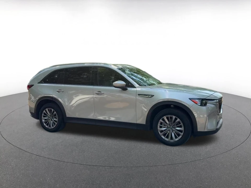 2025 Mazda CX-90 - Image 2 of 31