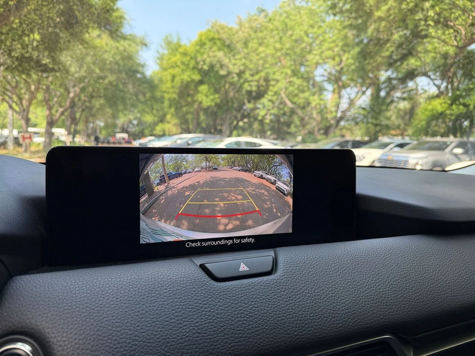 2025 Mazda CX-90 - Image 18 of 31
