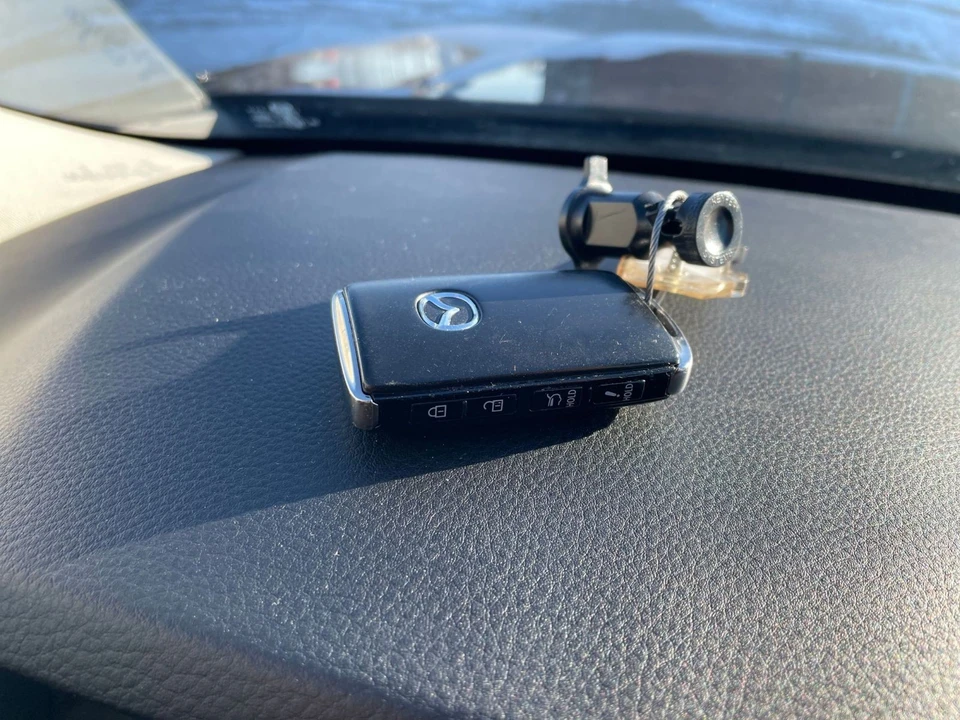 2025 Mazda CX-90 - Image 23 of 31