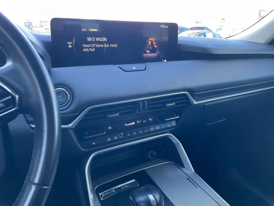 2025 Mazda CX-90 - Image 14 of 31