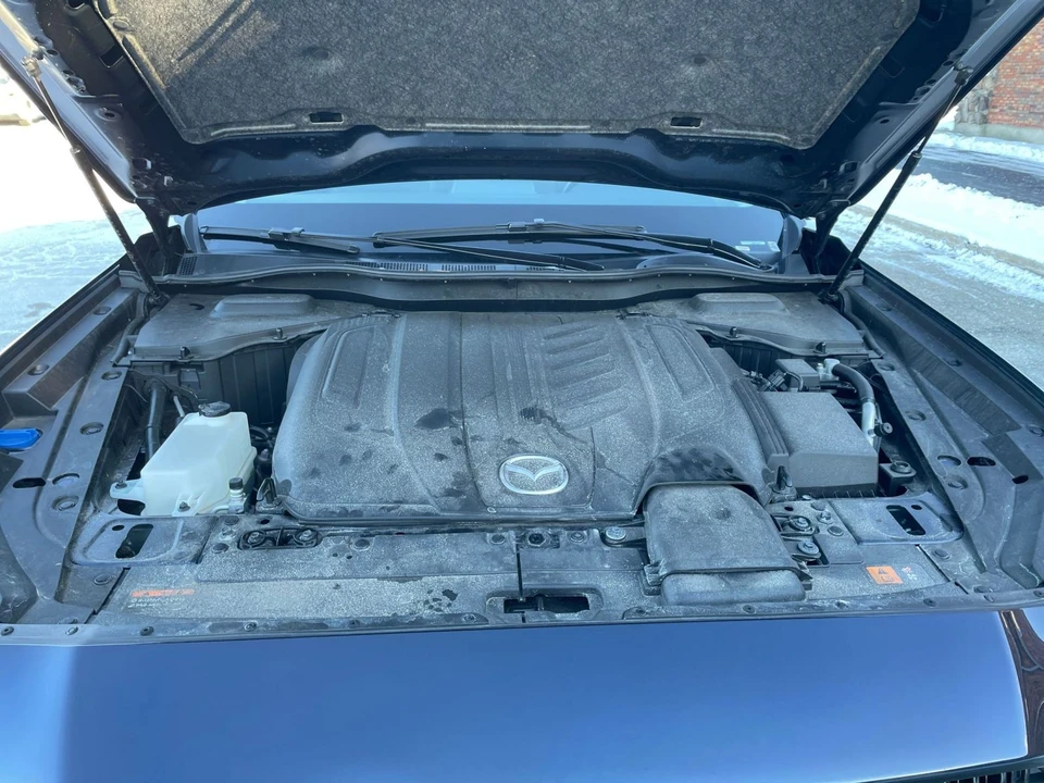 2025 Mazda CX-90 - Image 29 of 31