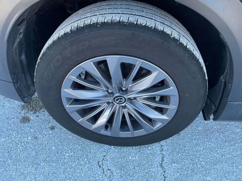 2025 Mazda CX-90 - Image 27 of 31