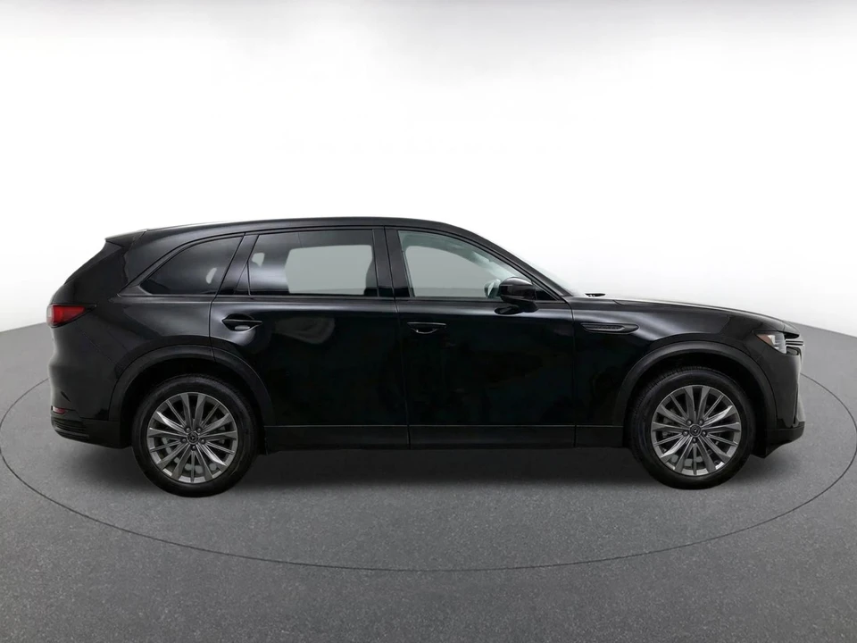2025 Mazda CX-90 - Image 14 of 24