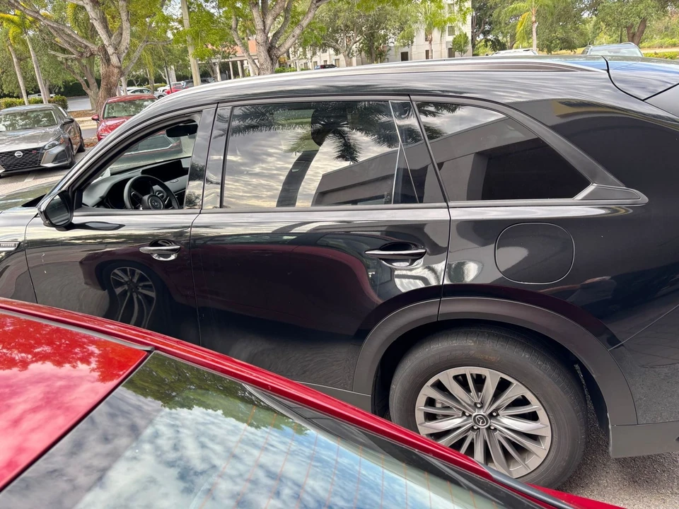 2025 Mazda CX-90 - Image 18 of 24