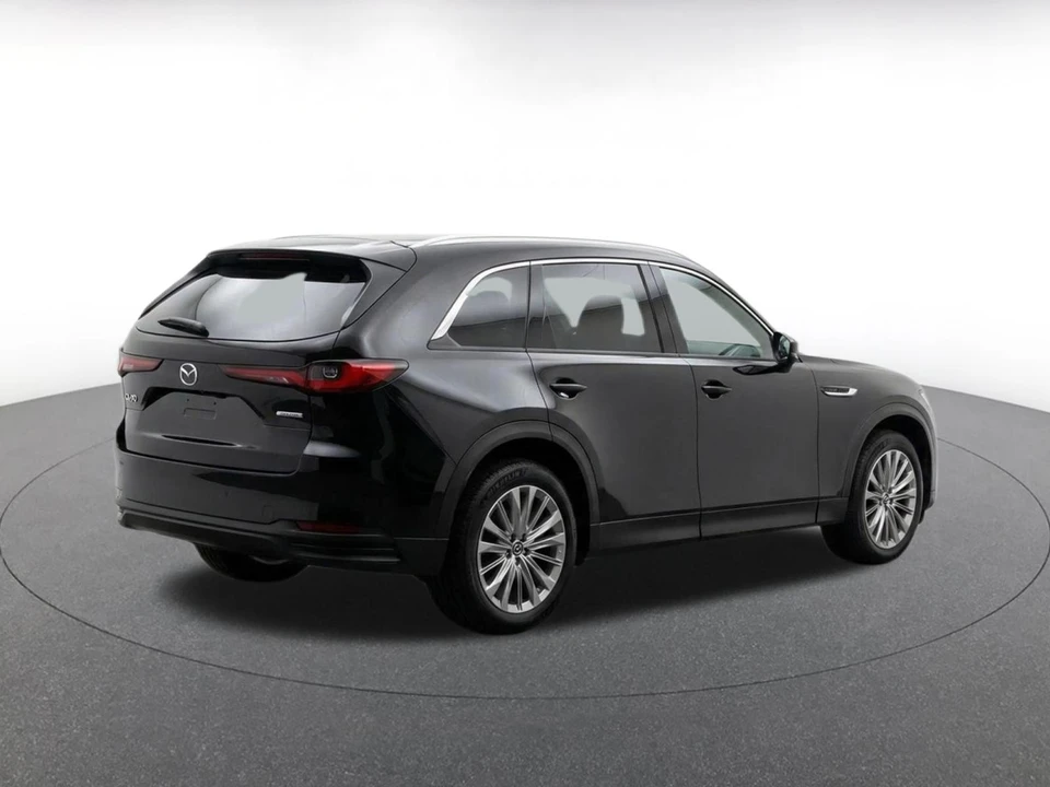 2025 Mazda CX-90 - Image 12 of 24