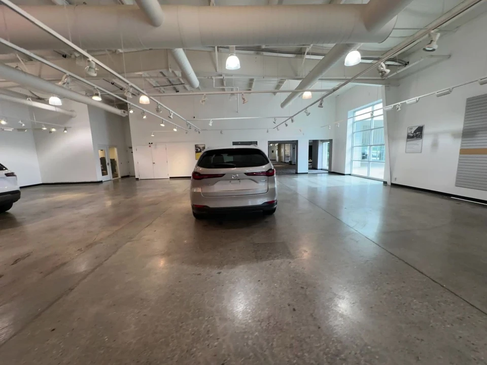 2025 Mazda CX-90 - Image 18 of 31