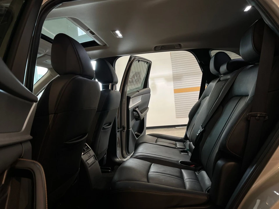 2025 Mazda CX-90 - Image 29 of 31