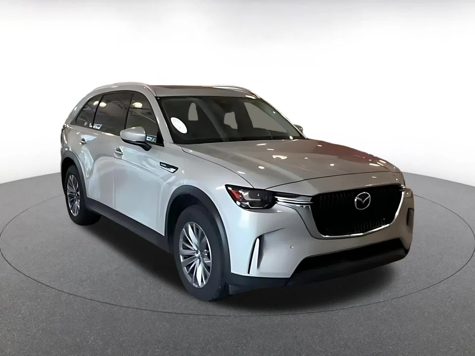 2025 Mazda CX-90 - Image 2 of 31