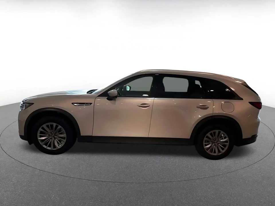 2025 Mazda CX-90 - Image 9 of 31